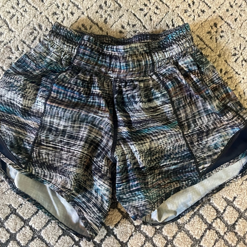 Lululemon hotty hots